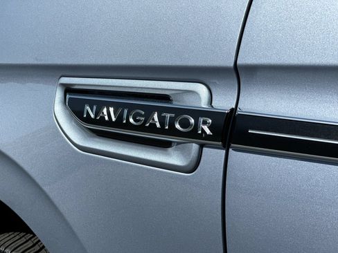 Certified 2020 Lincoln Navigator Black Label w/ Cargo Convenience Package AWD/4WD image 27