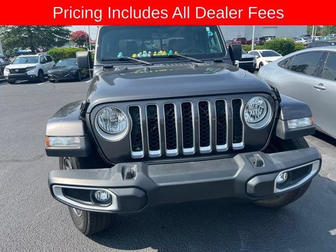 Used 2023 Jeep Gladiator Overland AWD/4WD image 2