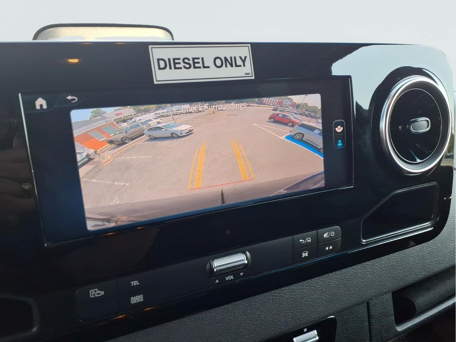 Used 2025 Mercedes-Benz Sprinter 2500 image 23