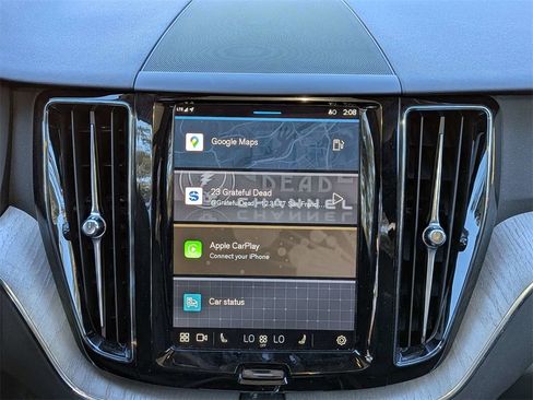 Certified 2025 Volvo XC60 B5 Plus image 19