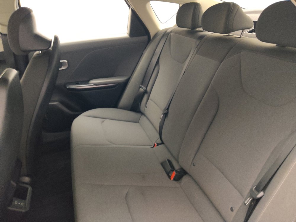 Used 2025 Kia K4 FWD image 18