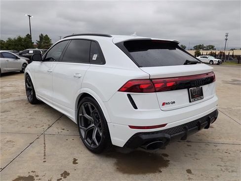 New 2026 Audi RS Q8 performance image 5