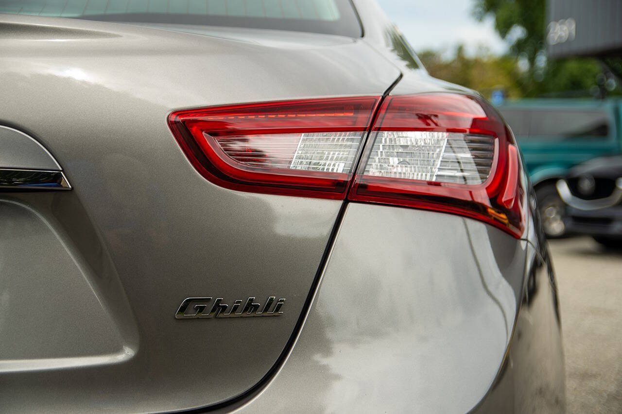 Used 2020 Maserati Ghibli RWD image 11