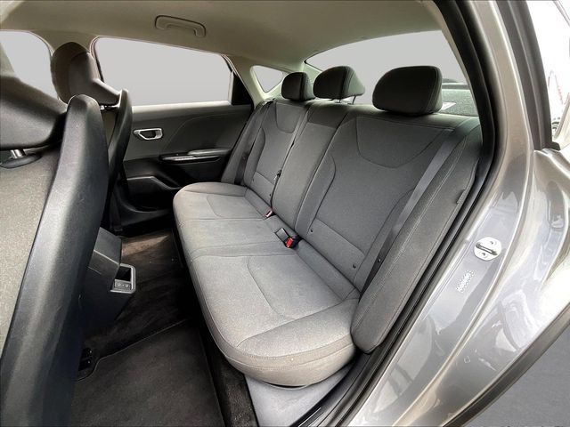 Used 2025 Kia K4 FWD image 24