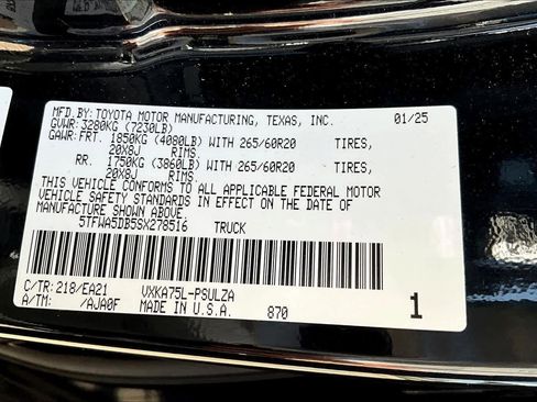 Used 2025 Toyota Tundra Limited image 34