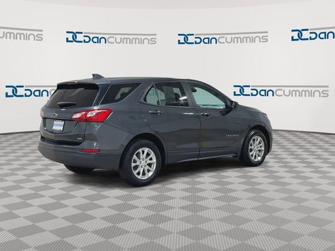 Used 2020 Chevrolet Equinox LS w/ LS Convenience Package AWD/4WD image 8