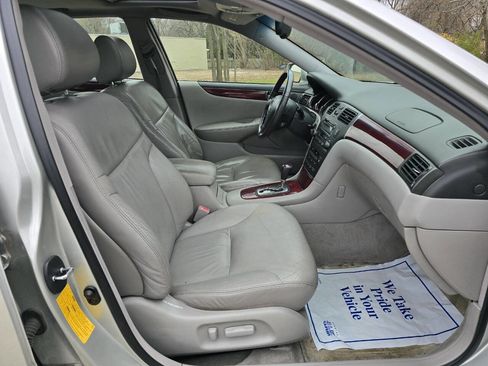 Used 2002 Lexus ES 330 image 12