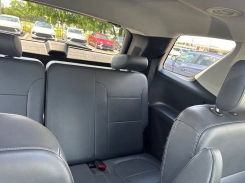 Used 2018 Chevrolet Traverse LT AWD/4WD image 11