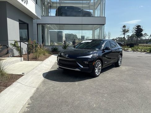 Used 2024 Buick Envista Avenir image 1