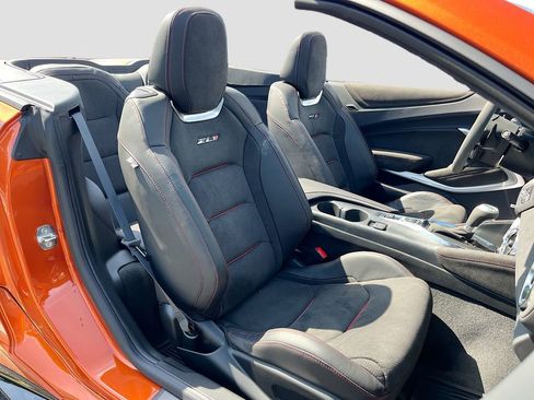Used 2023 Chevrolet Camaro ZL1 RWD image 27