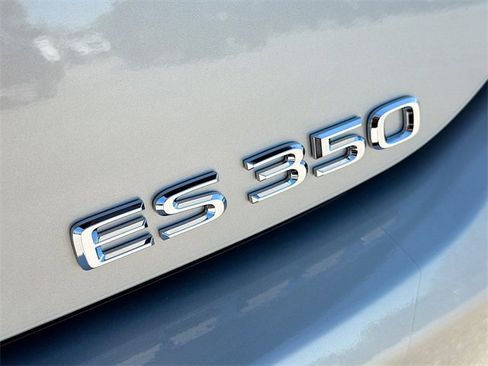 New 2025 Lexus ES 350 w/ Premium Package image 11