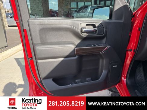 Used 2020 Chevrolet Silverado 1500 RST w/ Texas Edition image 9