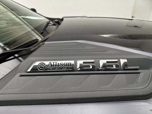 Used 2024 Chevrolet Silverado 2500 LT AWD/4WD image 43
