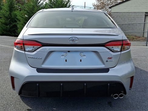 New 2026 Toyota Corolla SE image 6