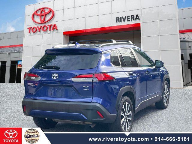 Used 2023 Toyota Corolla Cross XLE w/ Convenience Package AWD/4WD image 7