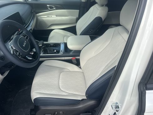 New 2026 Kia Carnival SX FWD image 18