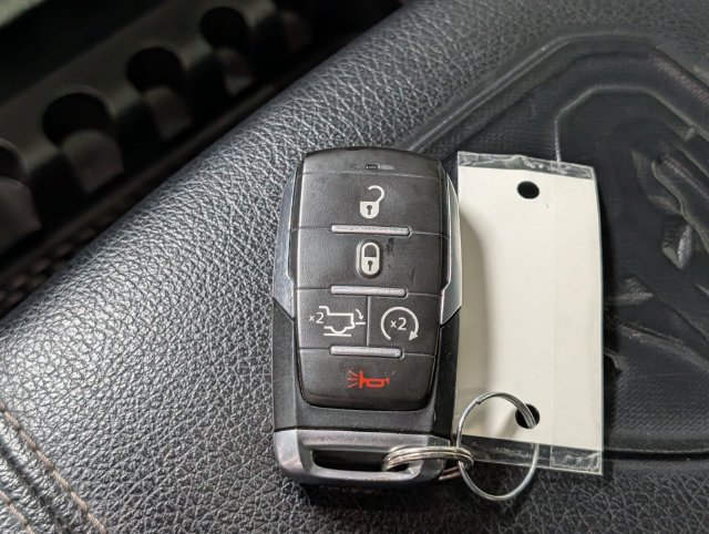 Used 2023 RAM 1500 Laramie AWD/4WD image 27