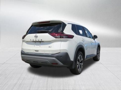 Used 2023 Nissan Rogue SV FWD image 3