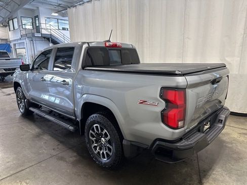 Used 2024 Chevrolet Colorado Z71 w/ Z71 Convenience Package 2 image 5