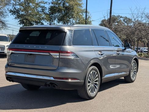 Used 2021 Lincoln Aviator Reserve w/ Elements Package Plus image 3