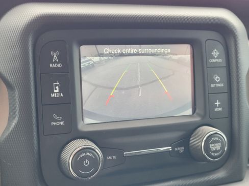 Used 2019 Jeep Wrangler Sport AWD/4WD image 20