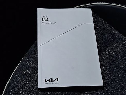Certified 2025 Kia K4 GT-Line w/ GT-Line Sunroof Package FWD image 26