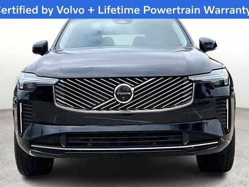 Certified 2025 Volvo XC90 B6 Plus image 5