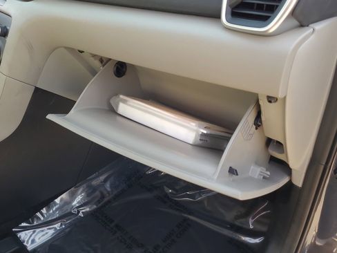 Used 2022 Kia Sportage LX image 20