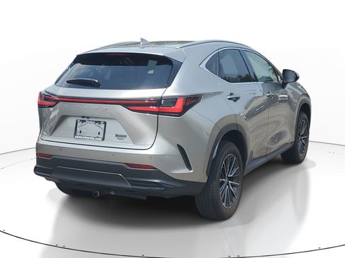 Used 2022 Lexus NX 250 FWD image 6