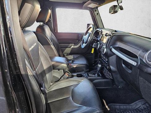 Used 2017 Jeep Wrangler Unlimited Rubicon image 21