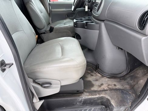 Used 2007 Ford E-250 and Econoline 250 image 11
