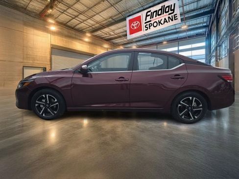 Used 2025 Nissan Sentra SV image 3