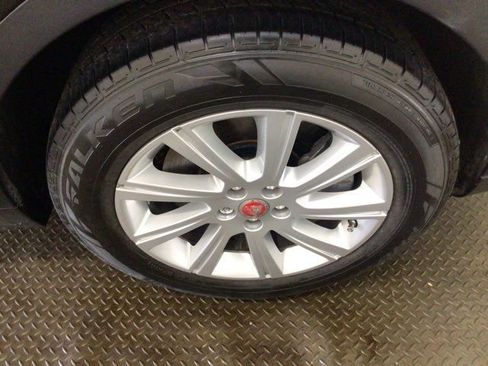 Used 2018 Jaguar E-PACE S AWD/4WD image 25