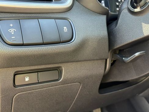 Used 2016 Kia Sorento AWD image 19