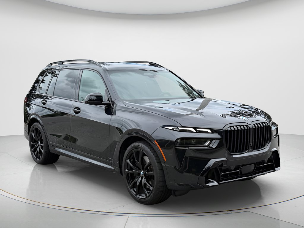 Used 2023 BMW X7 xDrive40i w/ Executive Package AWD/4WD image 3
