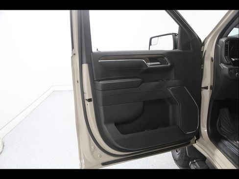 Certified 2023 Chevrolet Silverado 1500 LT Trail Boss w/ Protection Package AWD/4WD image 4