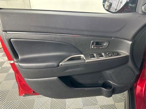 Used 2024 Mitsubishi Outlander Sport SEL image 16