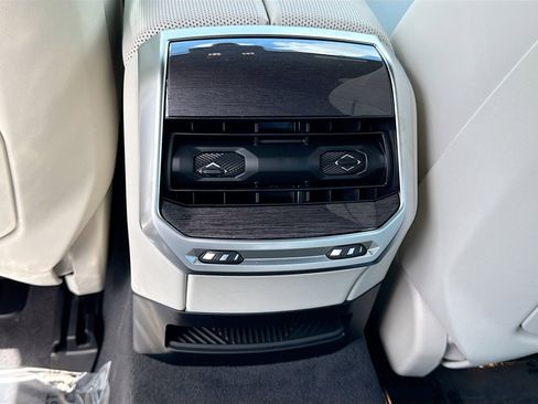 New 2026 BMW i7 eDrive50 w/ Premium Package image 20