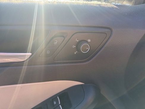 Used 2015 Volkswagen Jetta SE image 12