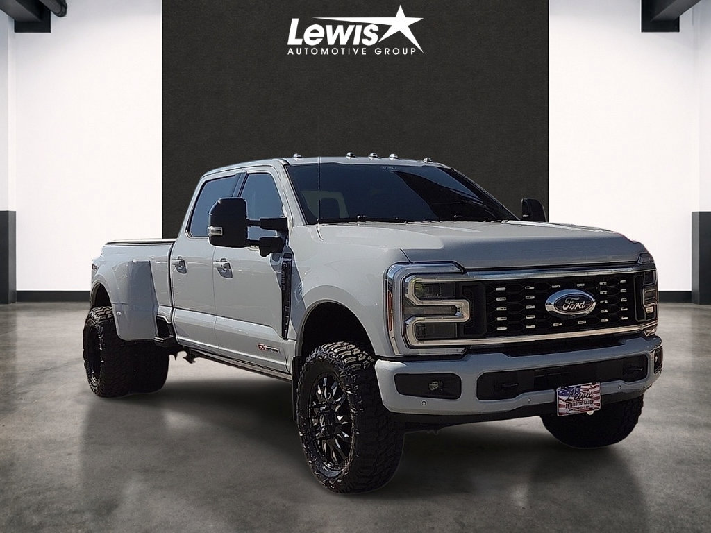 Used 2026 Ford F350 Platinum AWD/4WD image 6