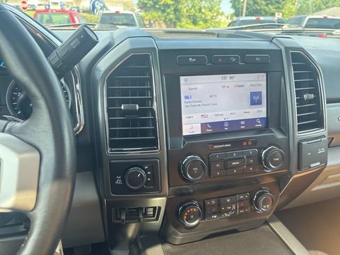 Used 2022 Ford F250 XLT w/ XLT Premium Package AWD/4WD image 22