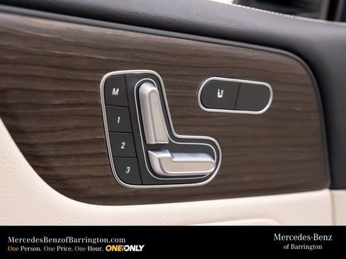 New 2026 Mercedes-Benz GLB 250 4MATIC image 17