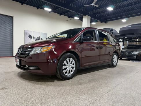Used 2014 Honda Odyssey LX image 13