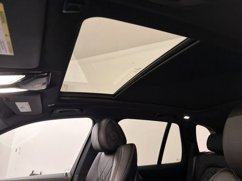 Used 2023 BMW X5 sDrive40i w/ Premium Package image 16