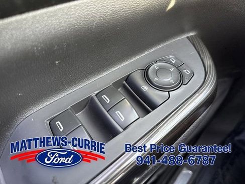 Used 2018 GMC Acadia SLT FWD image 25
