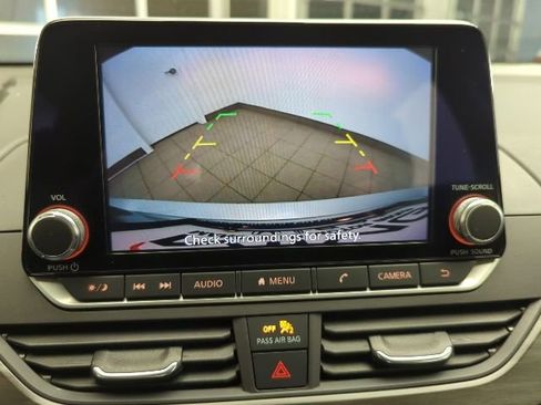 Used 2024 Nissan Altima 2.5 SV FWD image 20