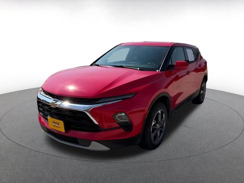 Used 2025 Chevrolet Blazer LT FWD image 5