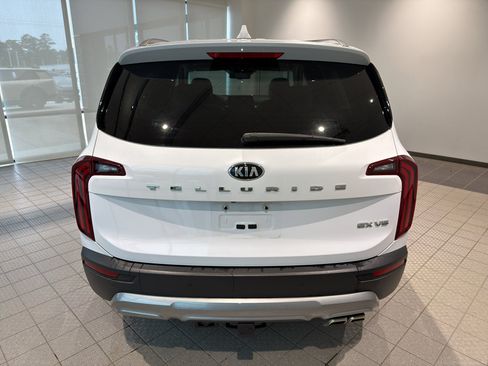 Certified 2021 Kia Telluride EX w/ Towing Package FWD image 4
