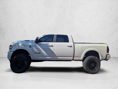 Used 2024 RAM 2500 Limited AWD/4WD image 8