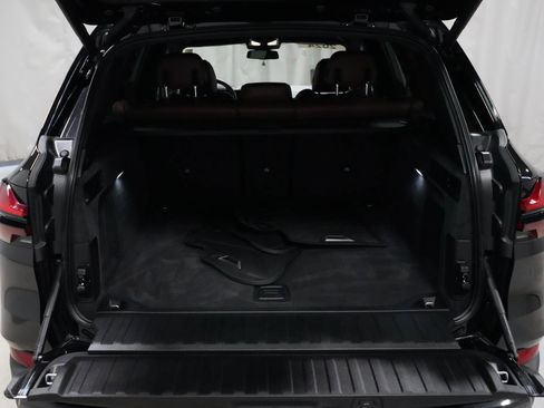 Used 2024 BMW X5 xDrive40i w/ Parking Assistance Package AWD/4WD image 25